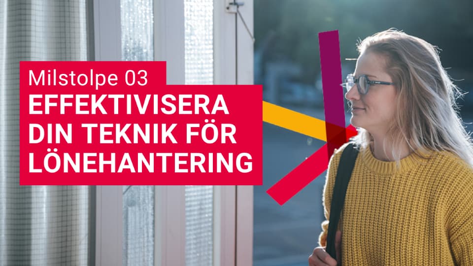 Kvinna i gul tröja
