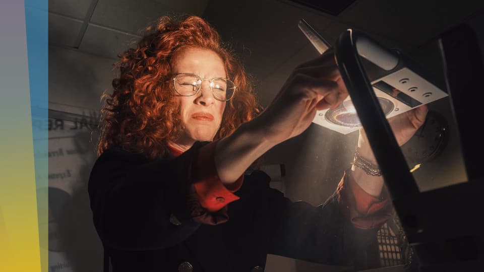 Woman fixing with OH device